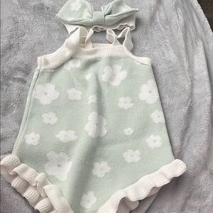 Cute Floral Knit Baby One-Piece Bodysuit in Mint and White